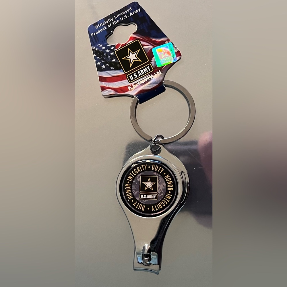 US ARMY Official Keychain Nail Clippers U.S. Army Army Logo Emblem NWT